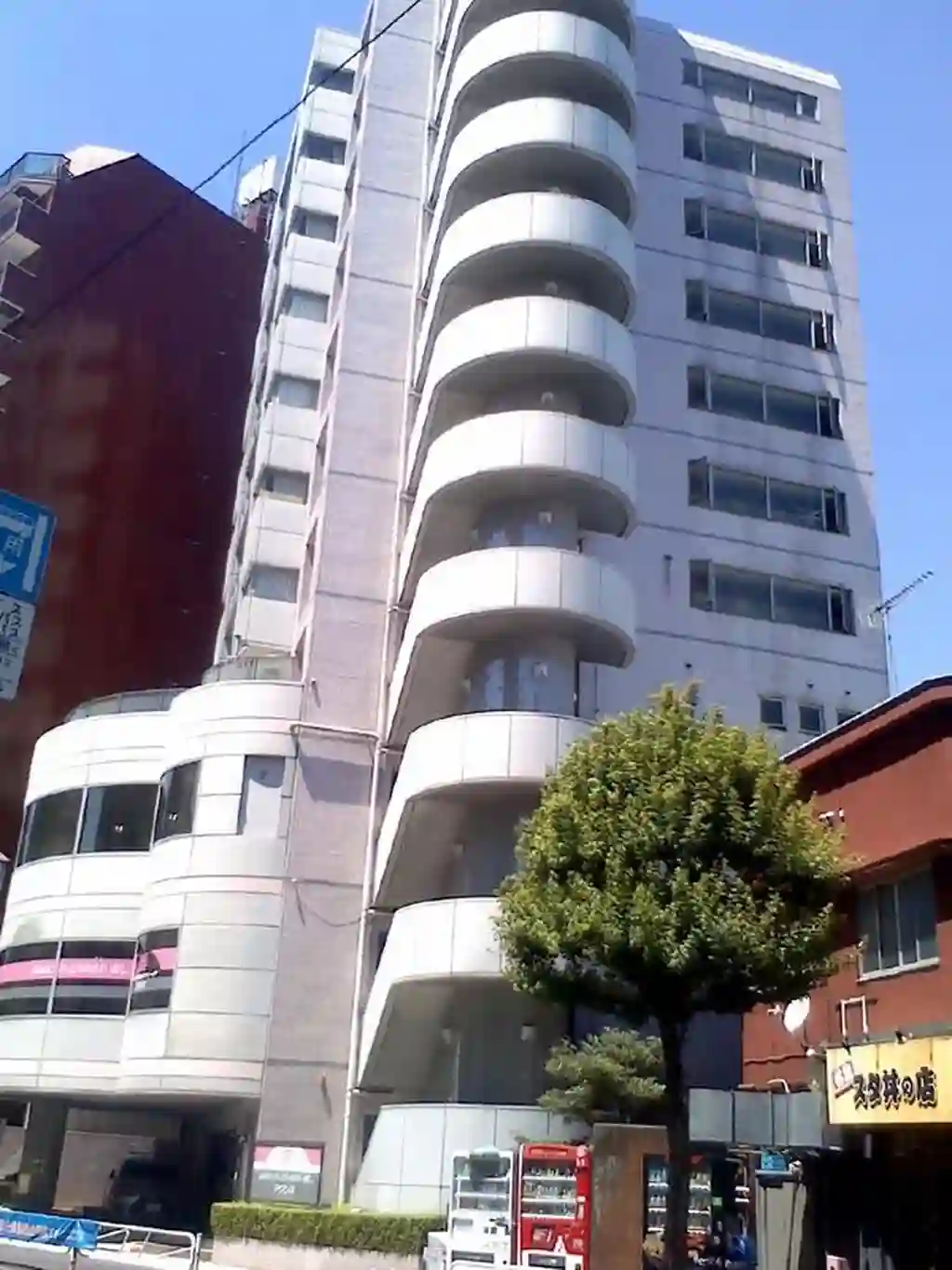 フェミネ八王子 外観