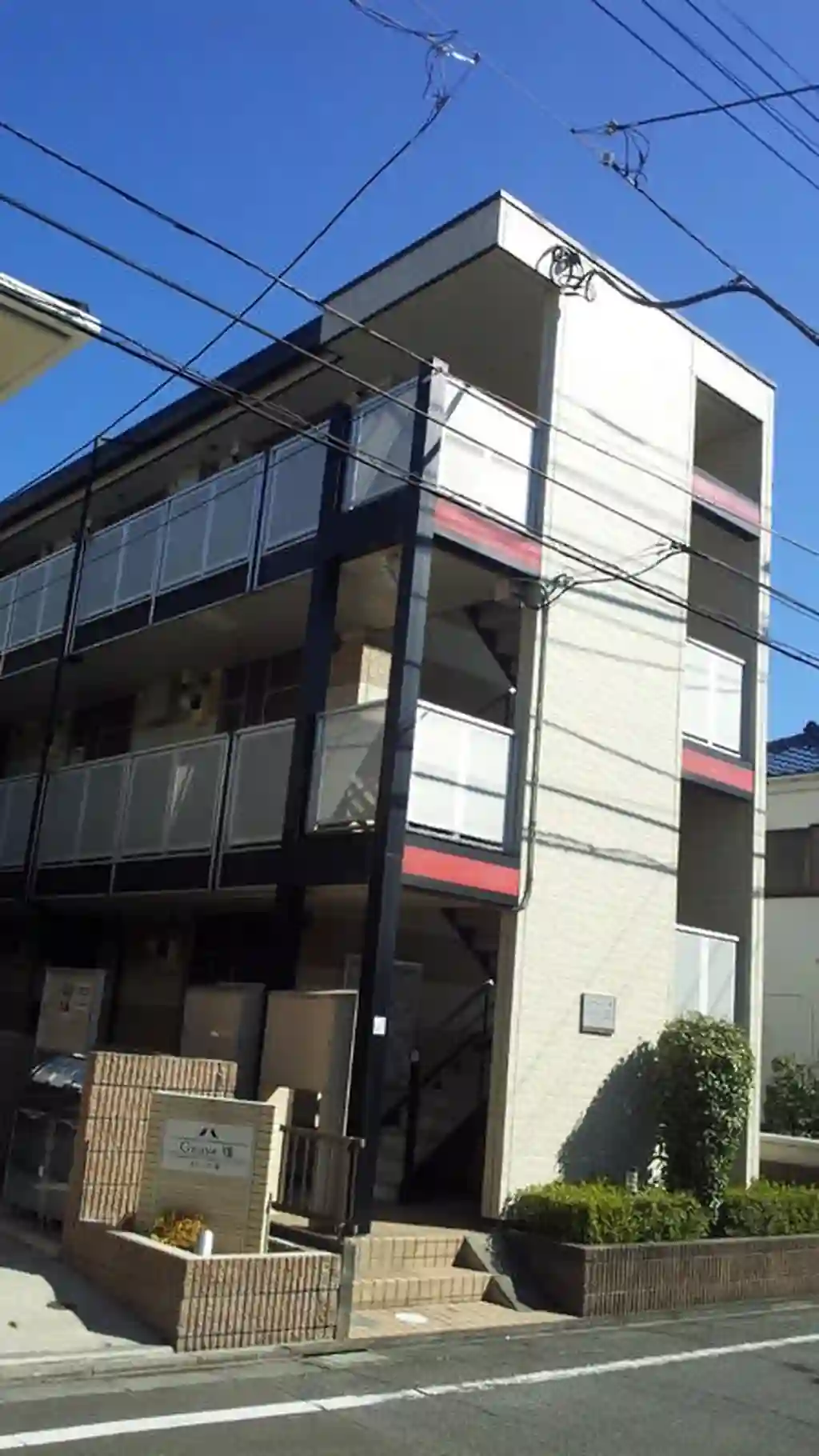 レオパレスサンシン 外観
