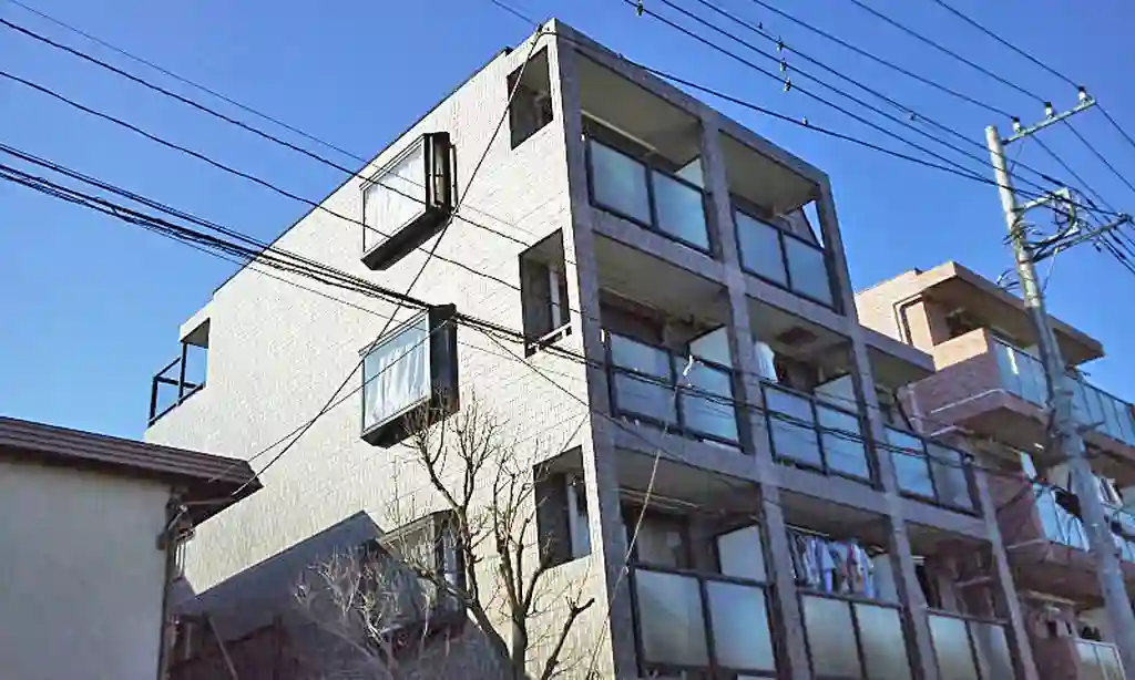 プリデ入船 外観