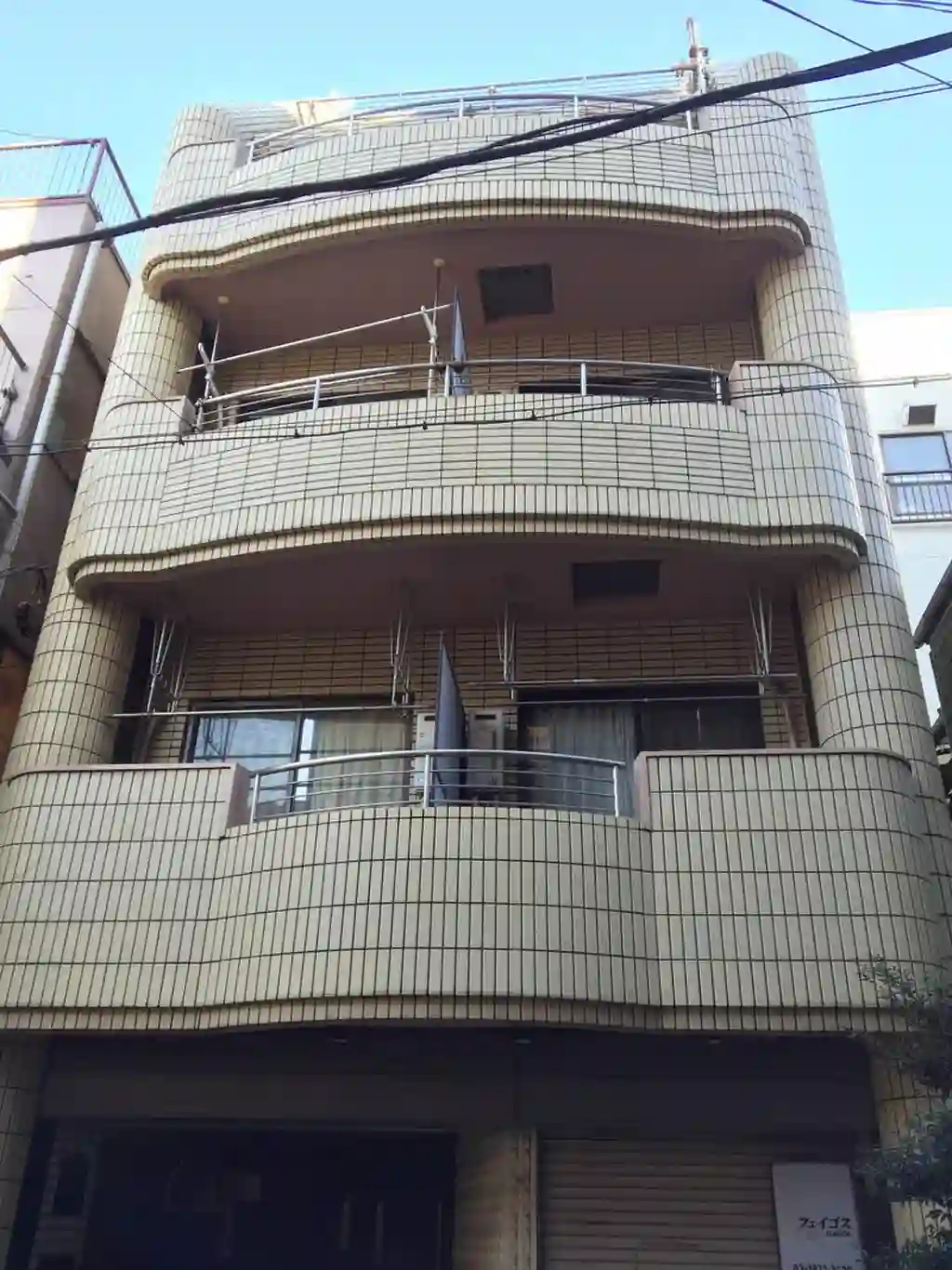 ロワール浅草 外観