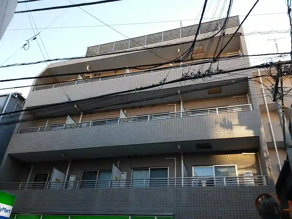 アロデミウ明大前 外観