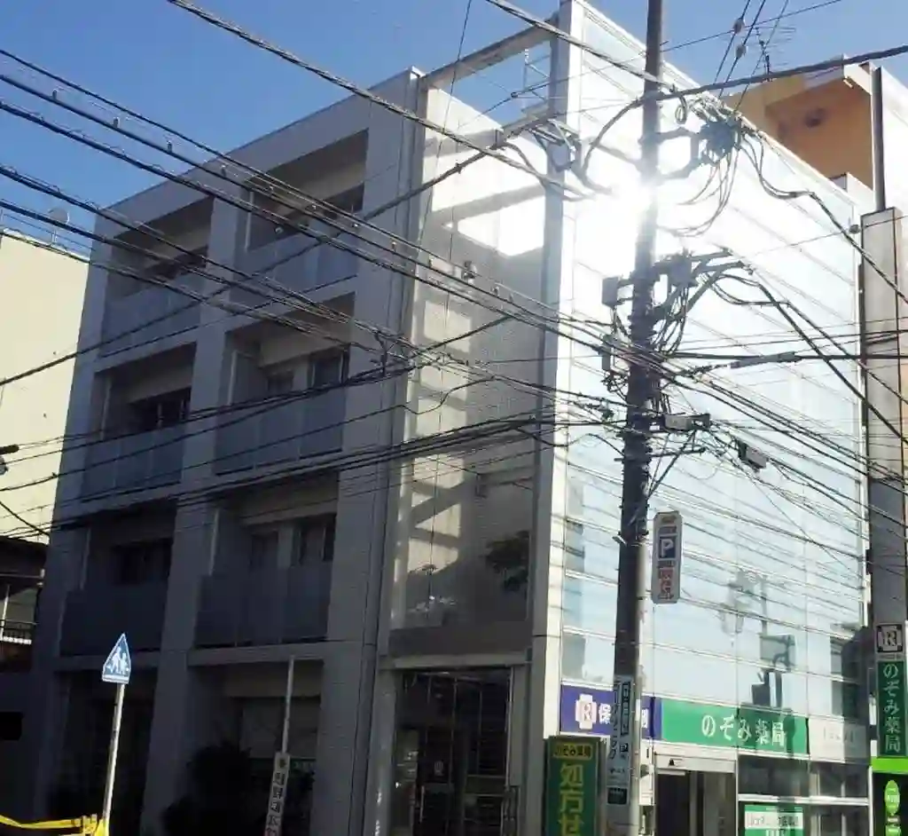 まるこびる 外観