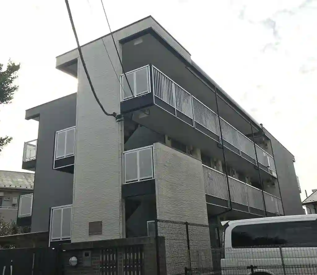 レオパレスシャルール 外観