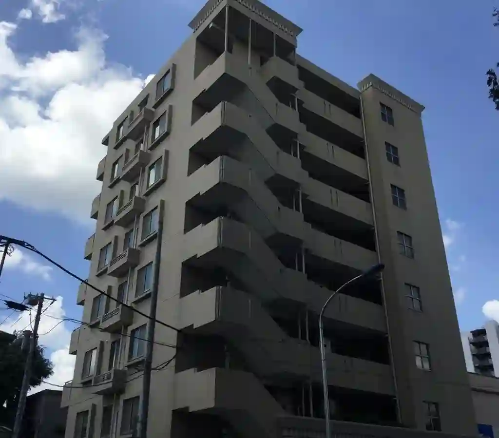 サーラ・コモド調布 外観