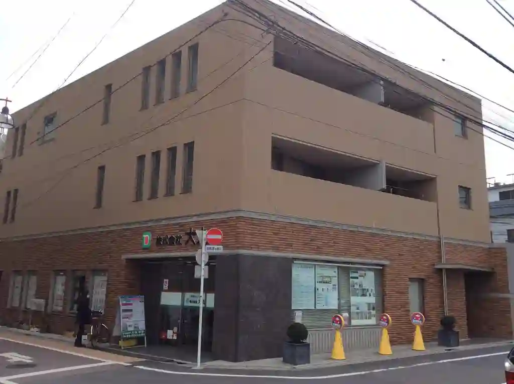 warehouse 外観
