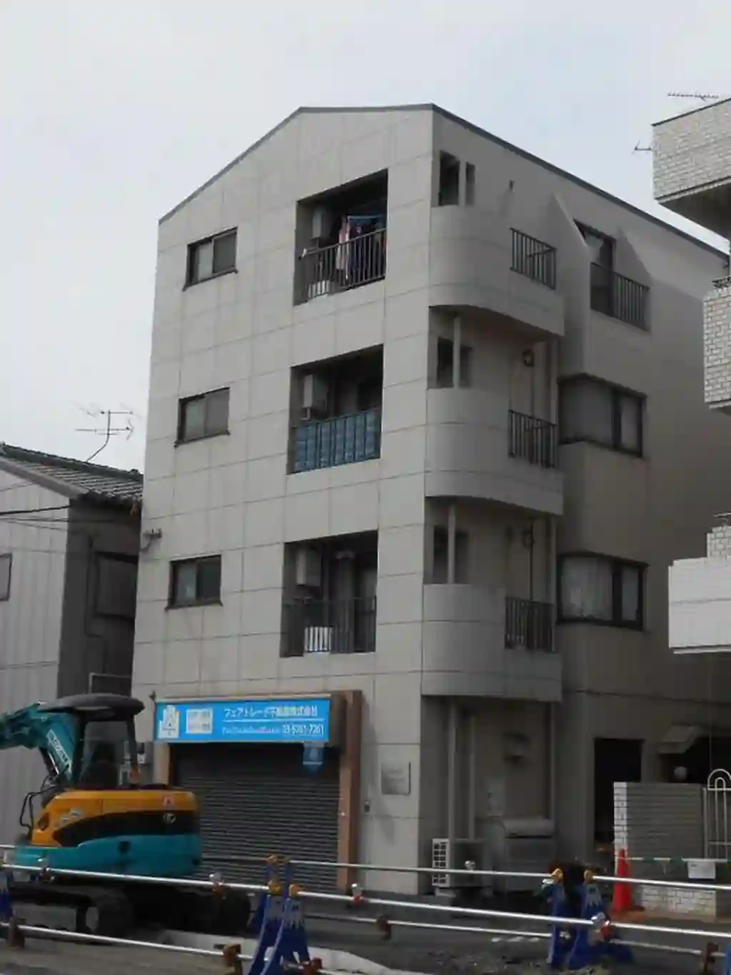 シャイニング中和泉 外観