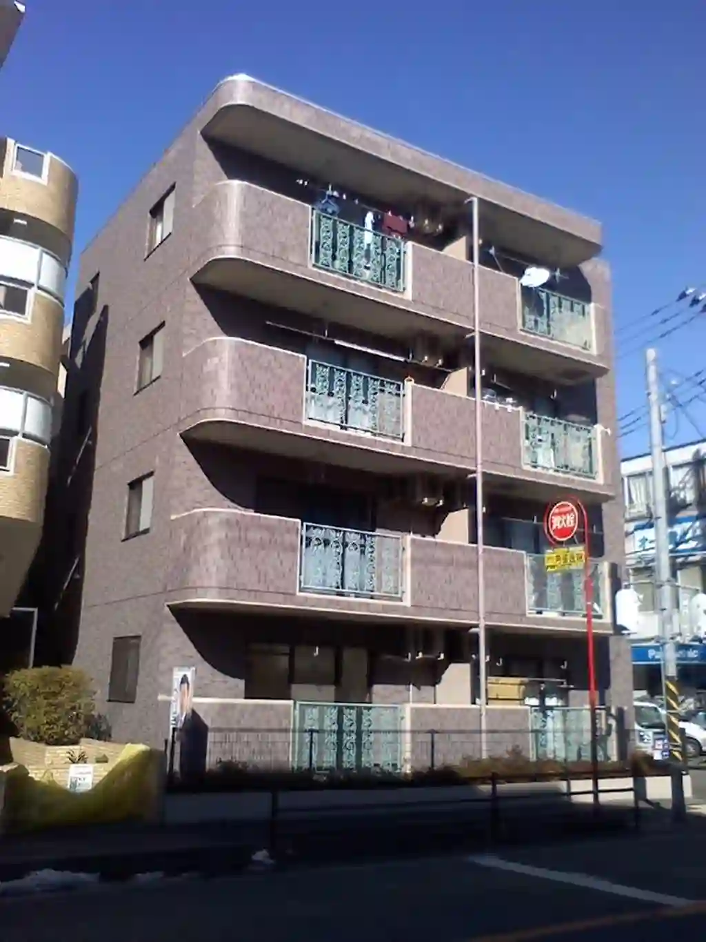 クレスト 外観