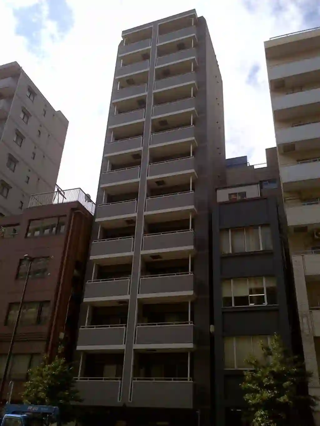 ロアール御茶ノ水妻恋坂 外観