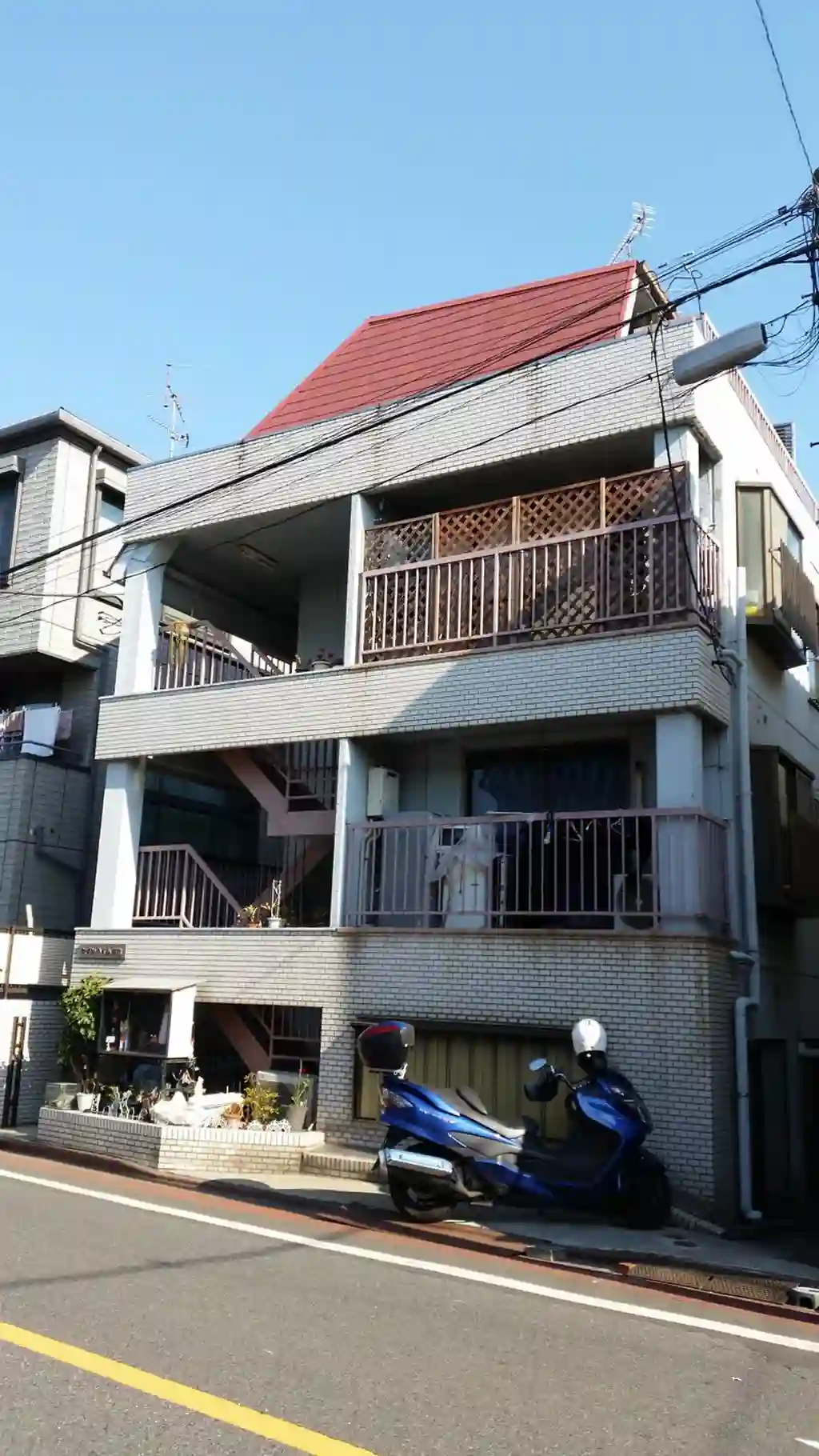 セブンハイム前出 外観