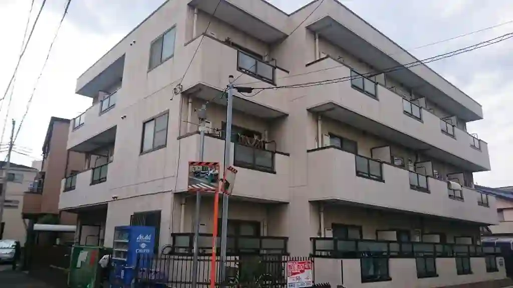 バチュラー浦和 外観