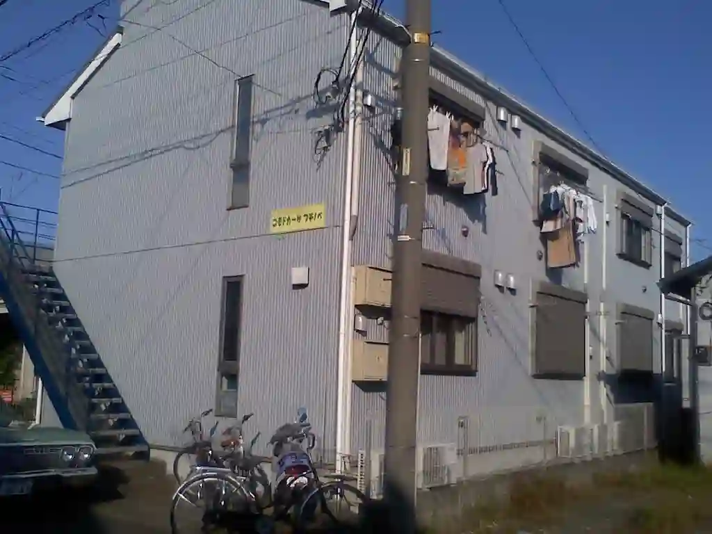 コモドカーサフチノベ 外観