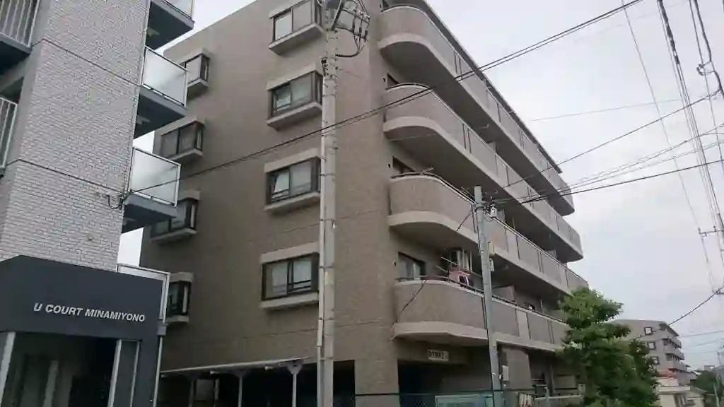 シューペリア浦和 外観
