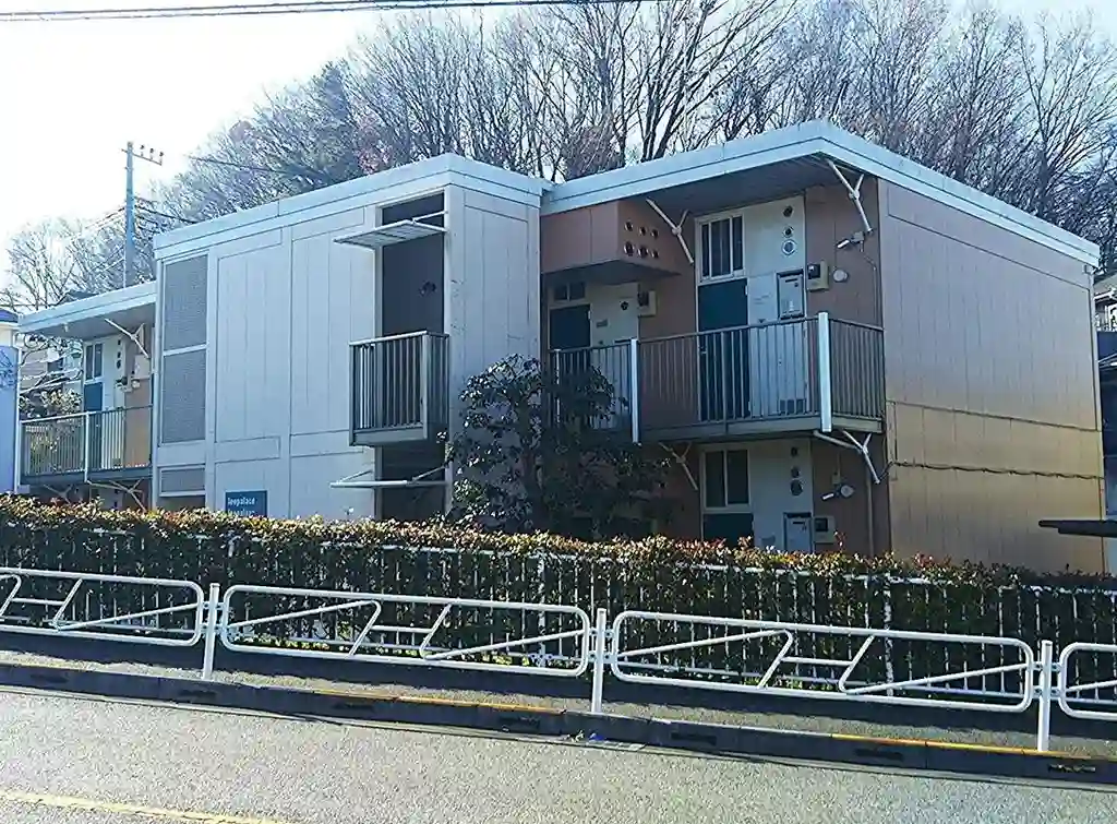 レオパレス東 外観