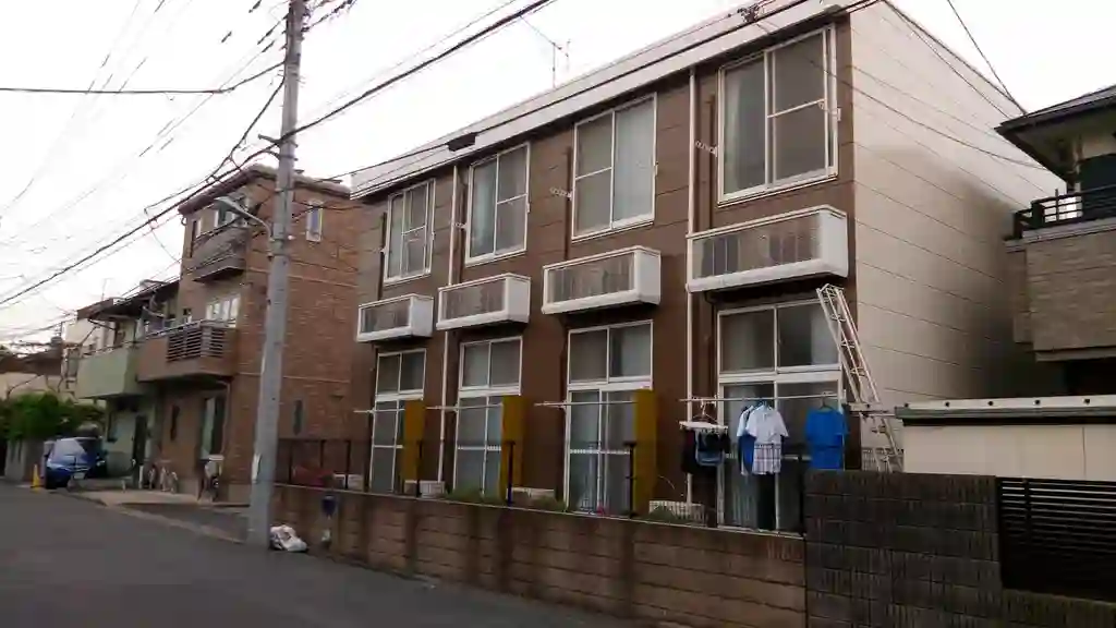 レオパレス明 外観
