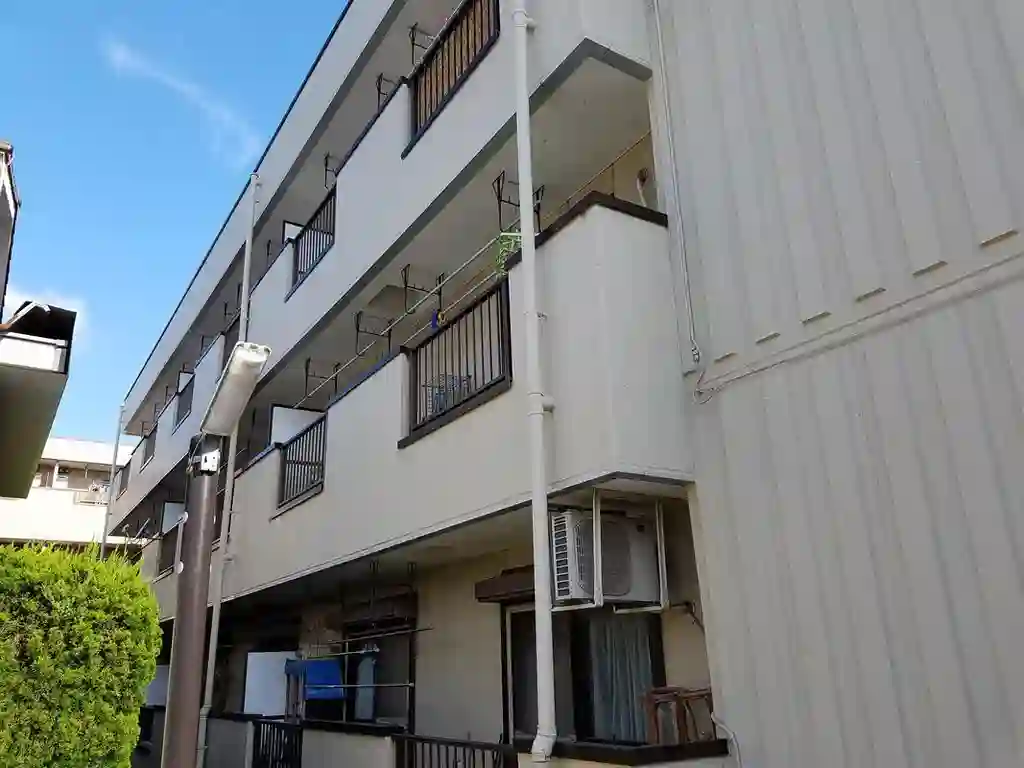 ララフェーム 外観