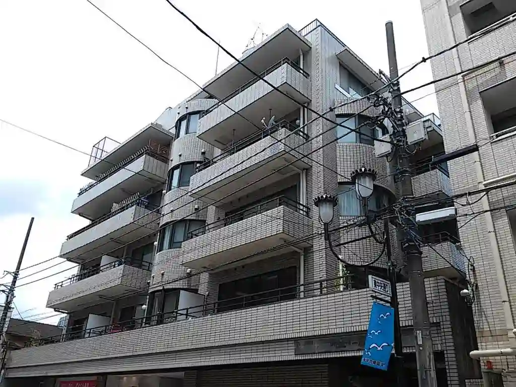 ロイヤルヴィーゼ一橋学園 外観