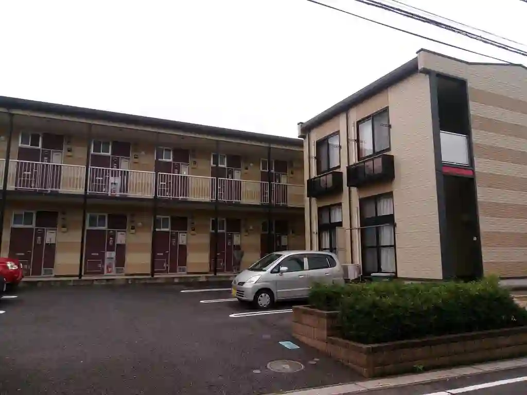 レオパレスフィットニア川口 外観
