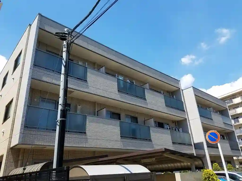 ストレチア レジーナ 外観