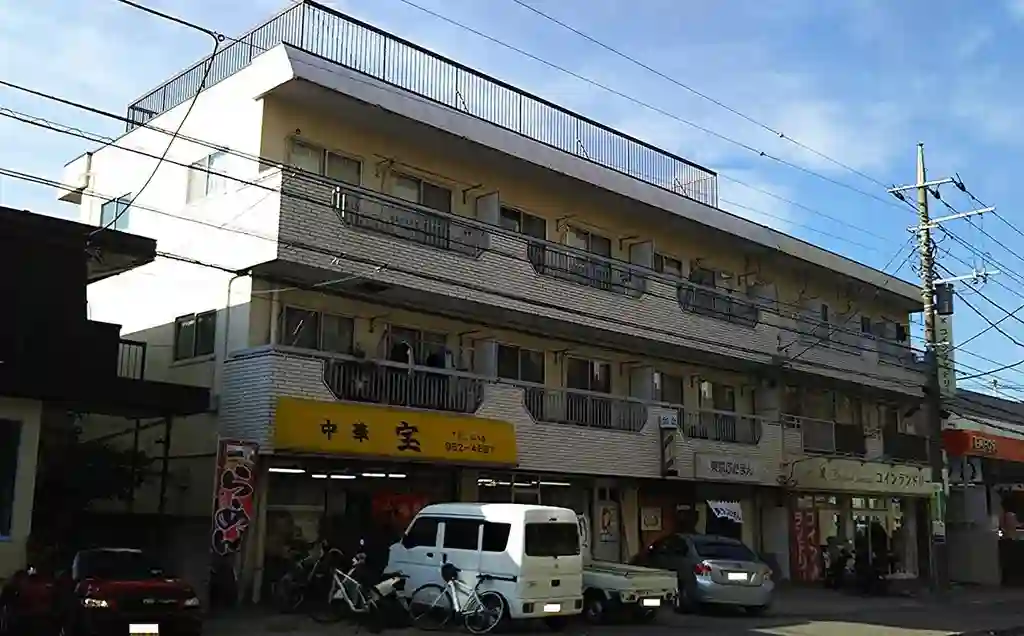 綾部ビル 外観