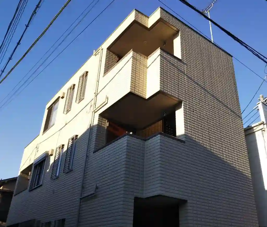 イーストレイ 外観