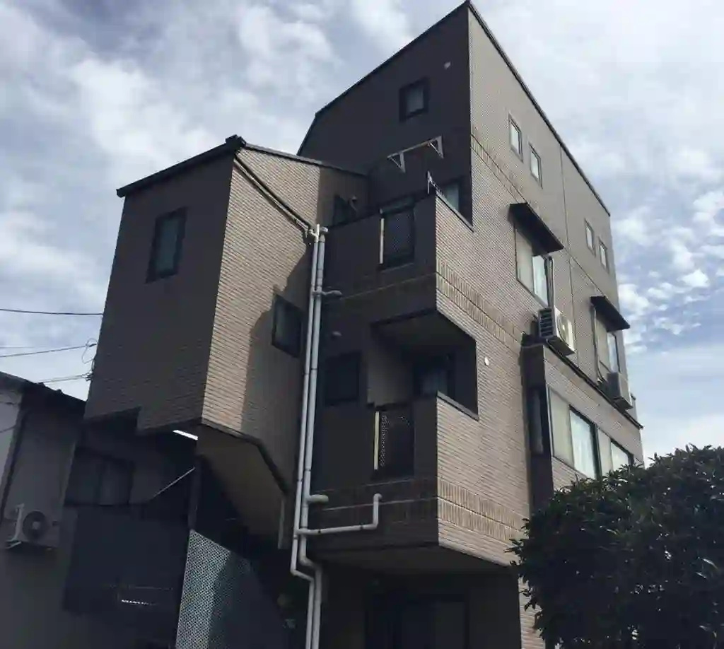 スールジュメル 外観