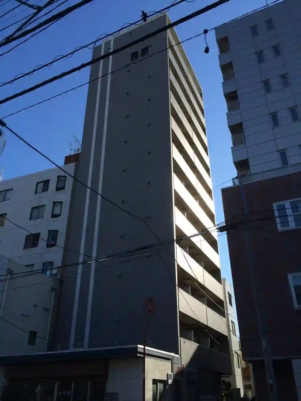 アデッソ新宿若松町 外観