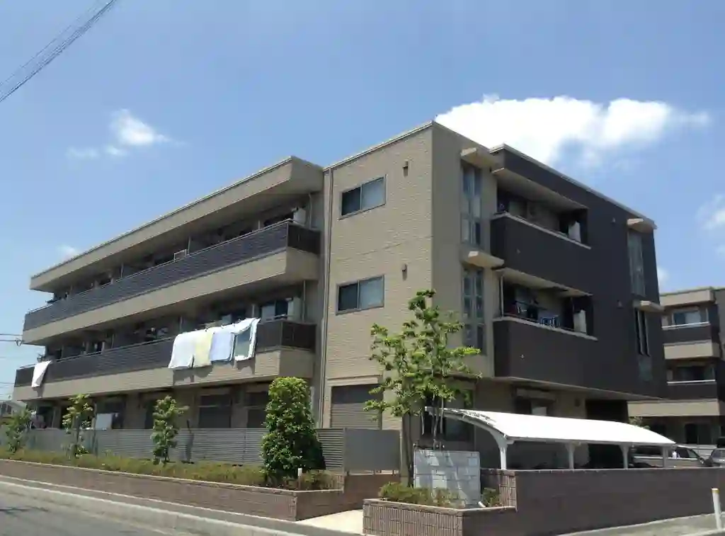 リラフォートイースト 外観