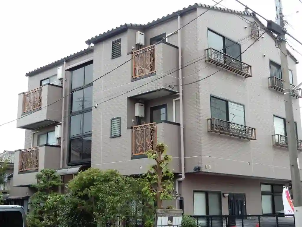エスティロイヤルヒルズ 外観