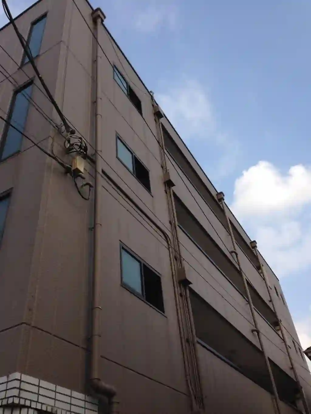 アールマンション 外観