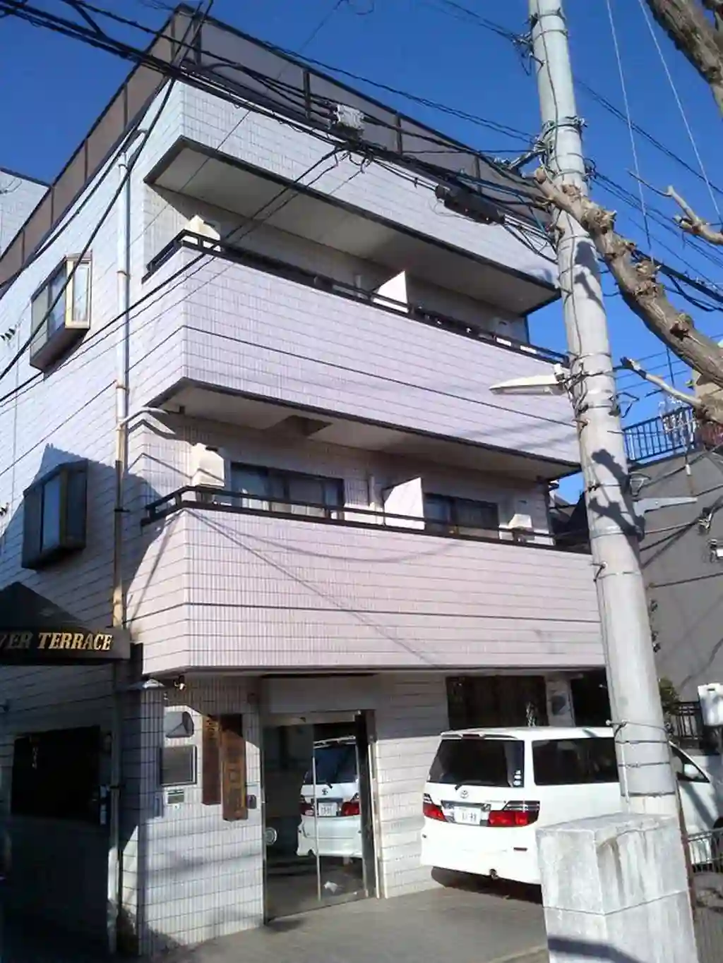 リバーテラス 外観