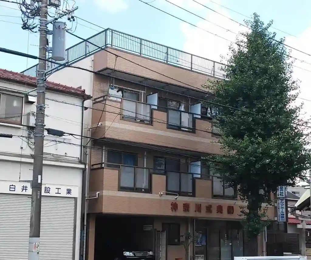 Yビル 外観