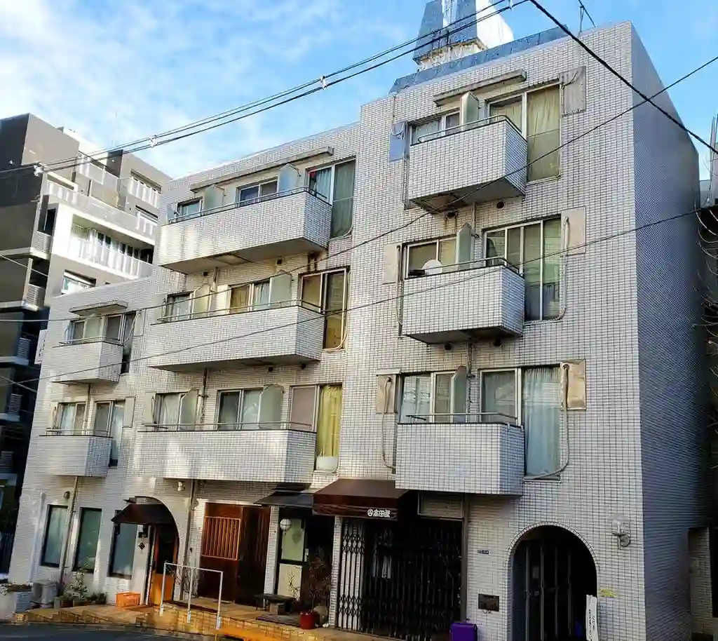 ソフトタウン赤坂 外観