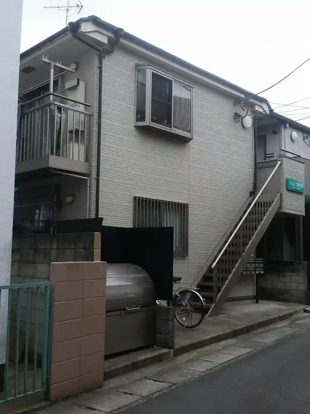 カルムコモード 外観
