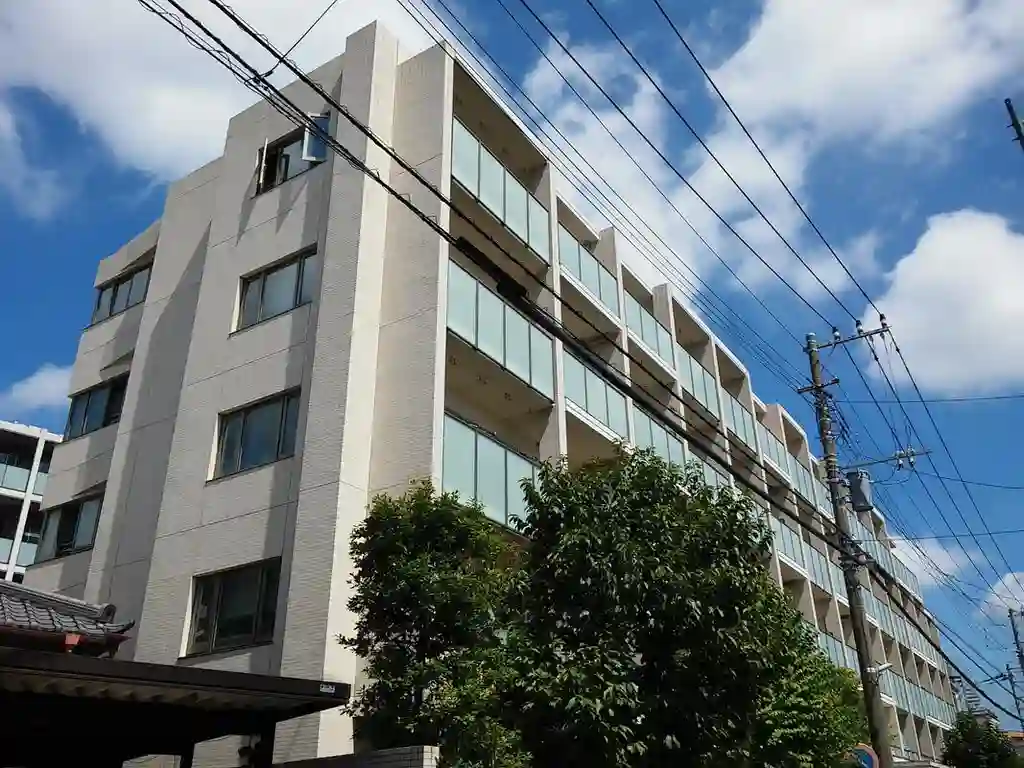 プラウド新川崎 外観