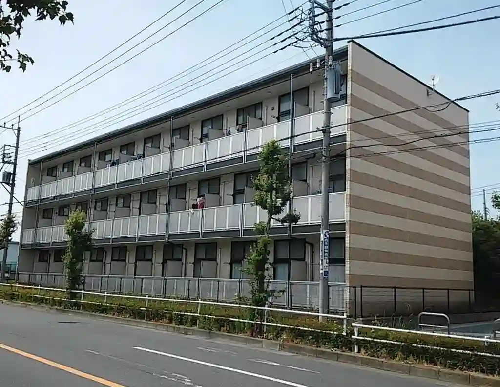 レオパレスアルシオネ 外観