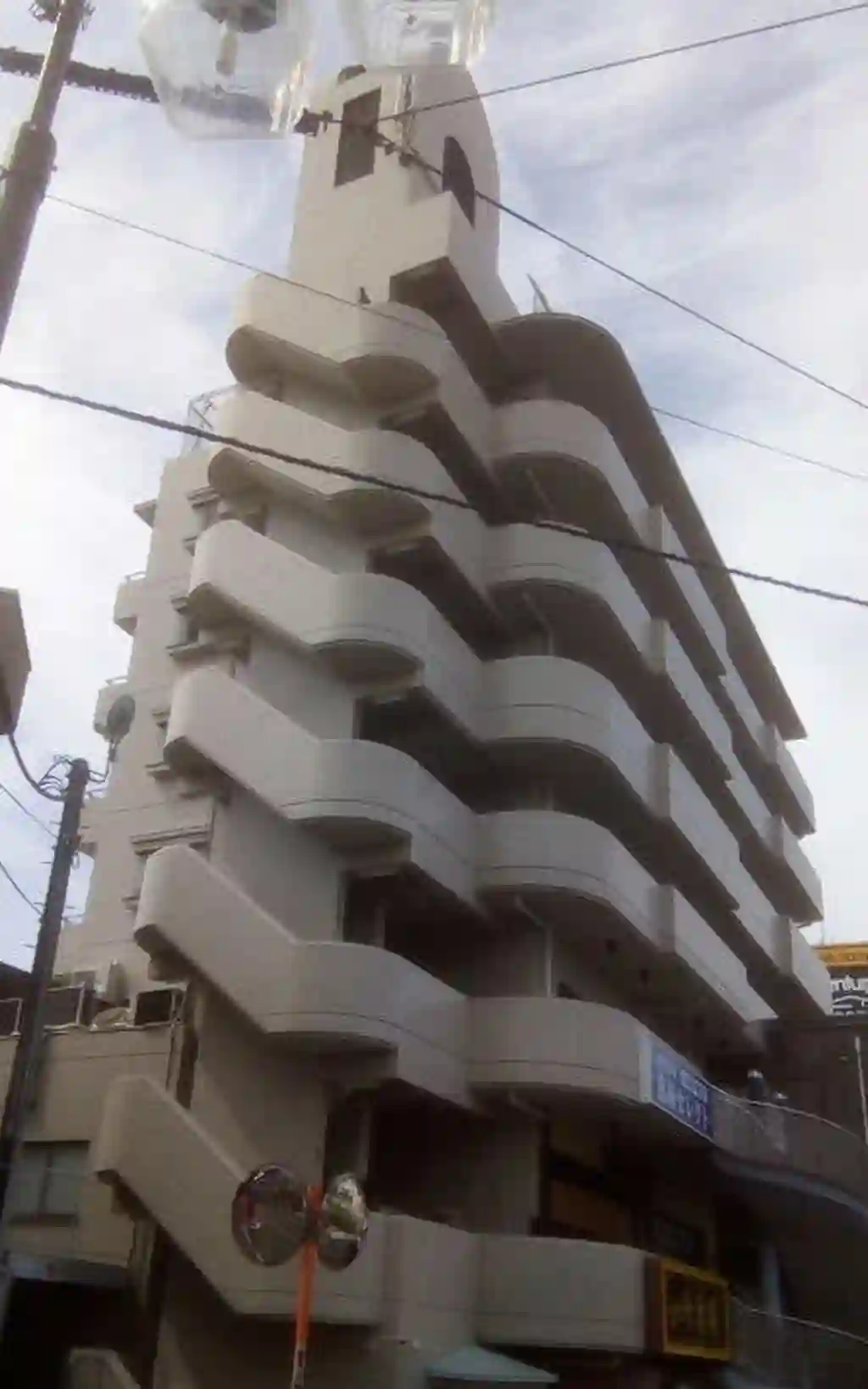 ホワイトパレットビル 外観