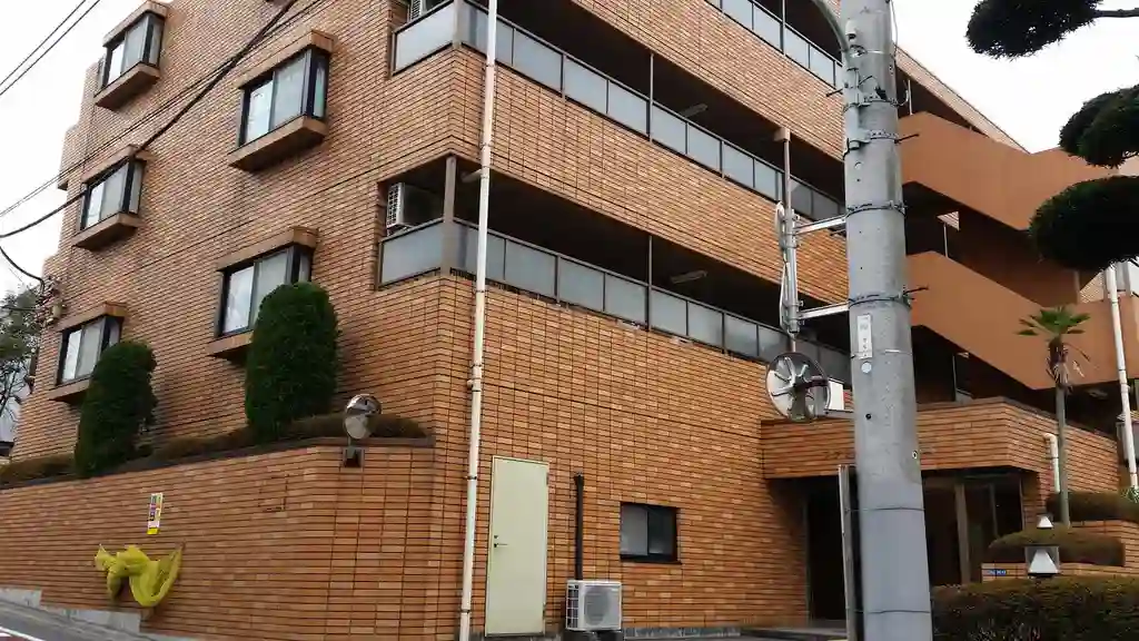 ファミネス天神山 外観
