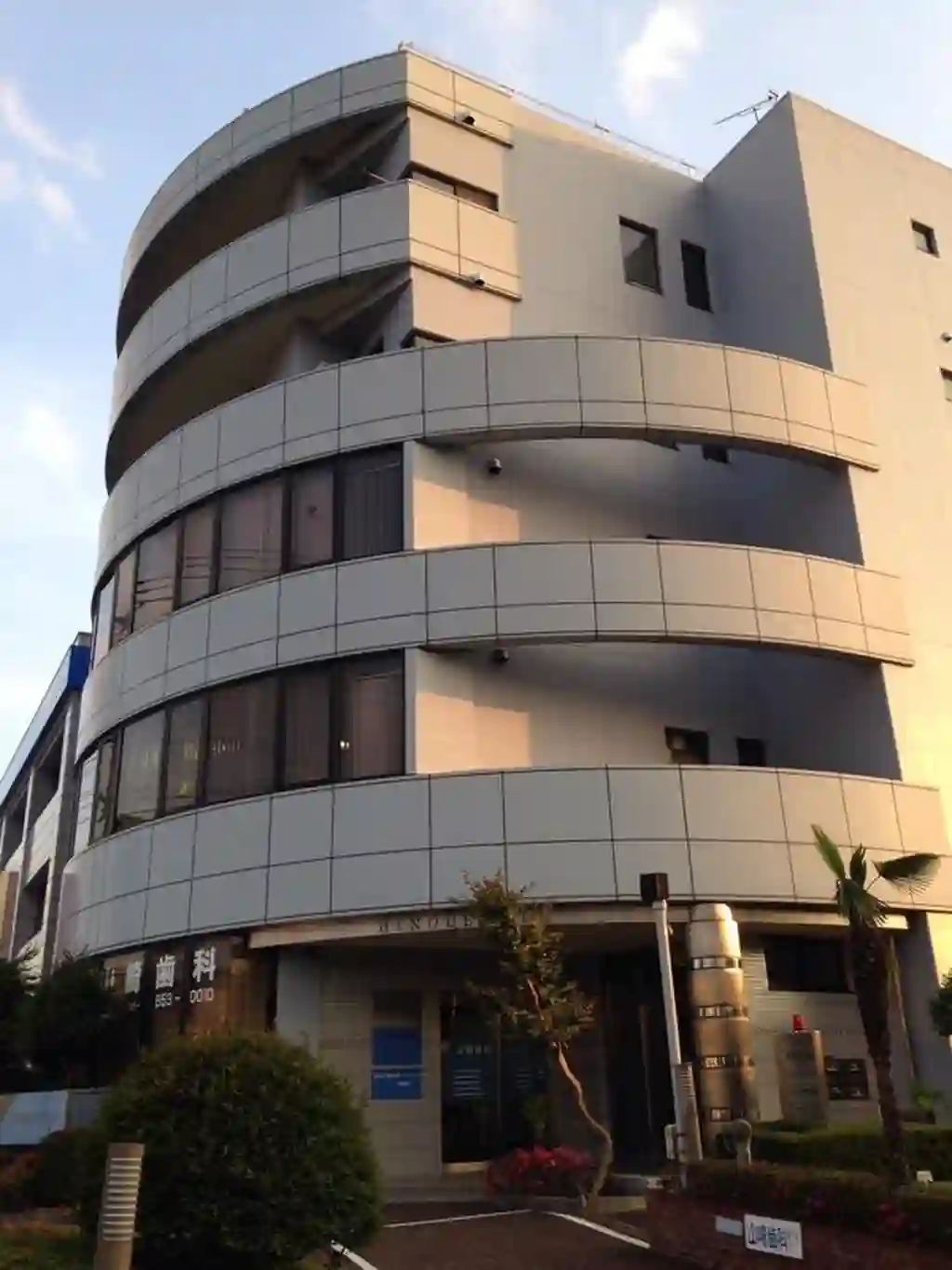 日の出ビル 外観