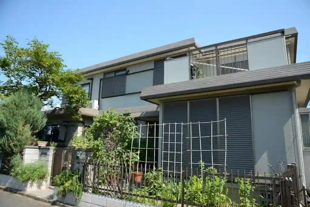Ames Place 外観