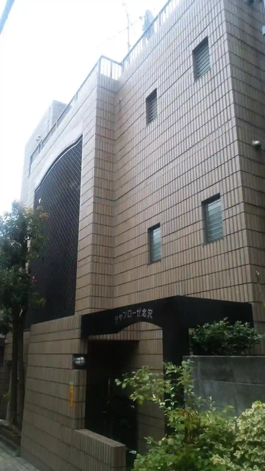 シャンローゼ北沢 外観