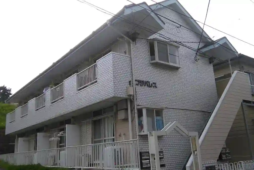 レオパレスフジパレス 外観