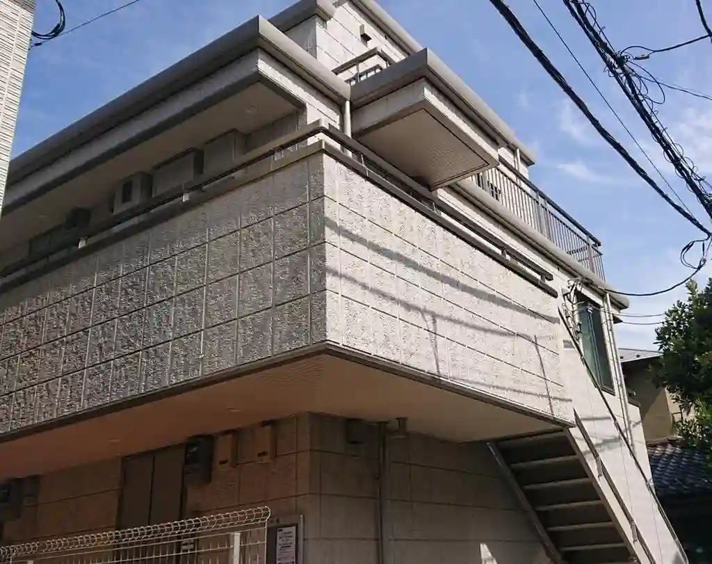 プラティークエフ 外観