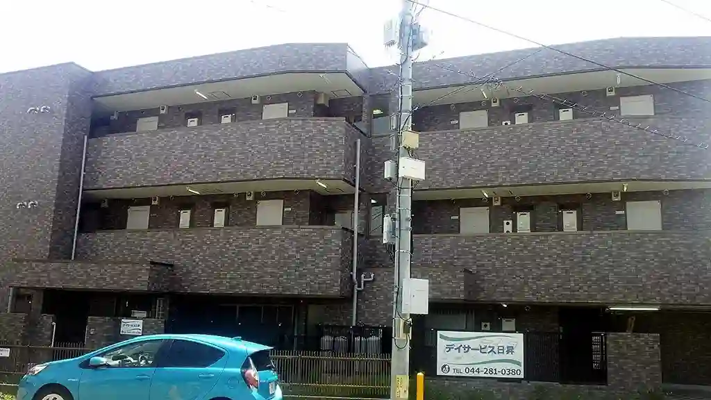 クリスタルハイム2 外観