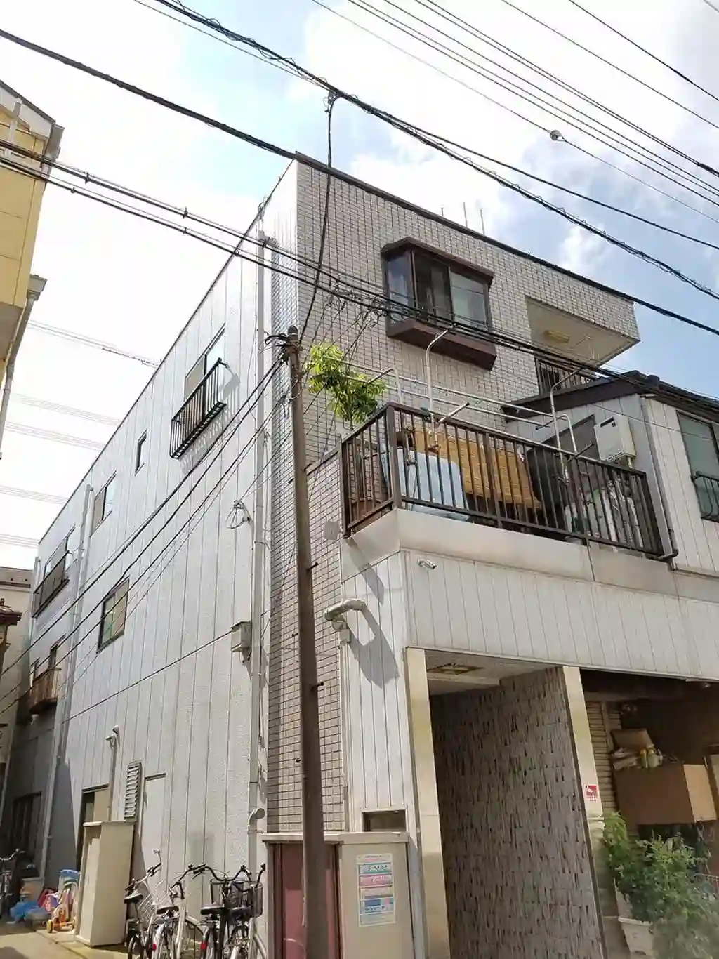 ニュールーツ瀬戸 外観