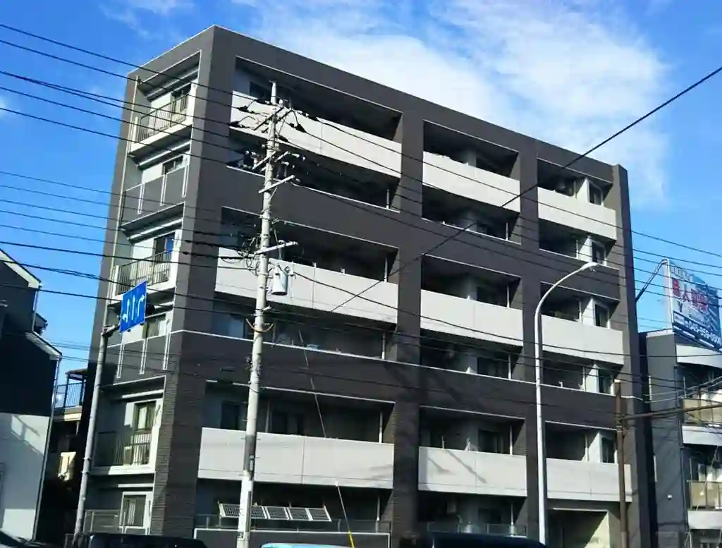 パテラスクエア横浜中山 外観