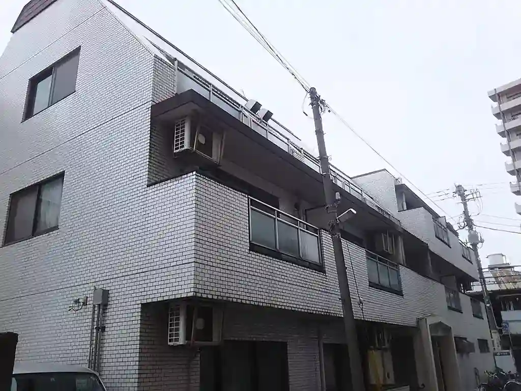 ラメゾンデカトルフィーユ 外観