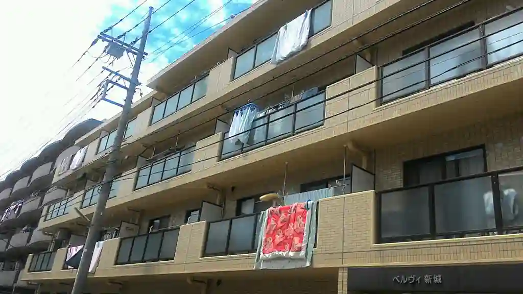 ベルヴィ新城 外観