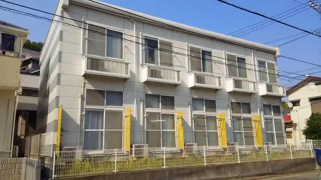 レオパレスエスポワール 外観