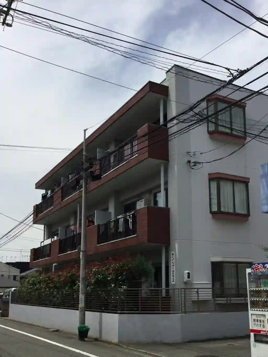 サン・コーポラス 外観