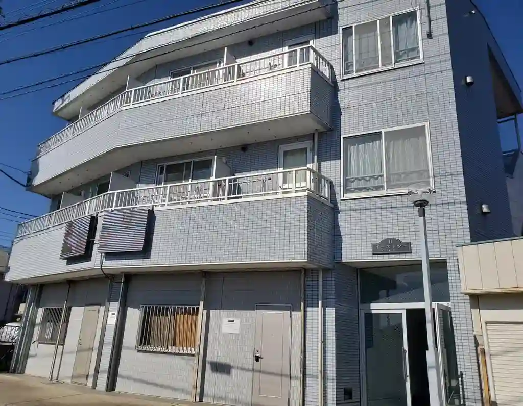イースト2 外観